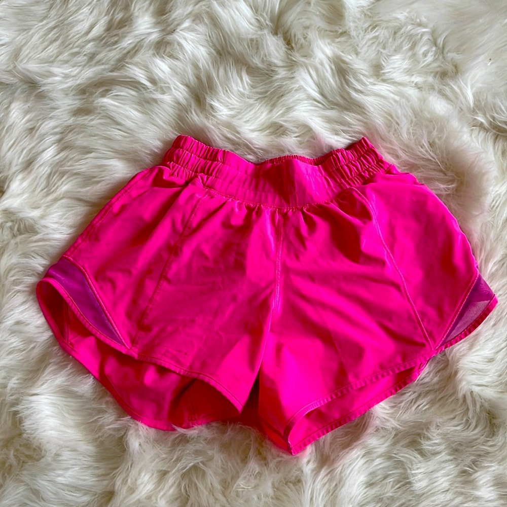 This is Lululemon shorts low rise 2.5